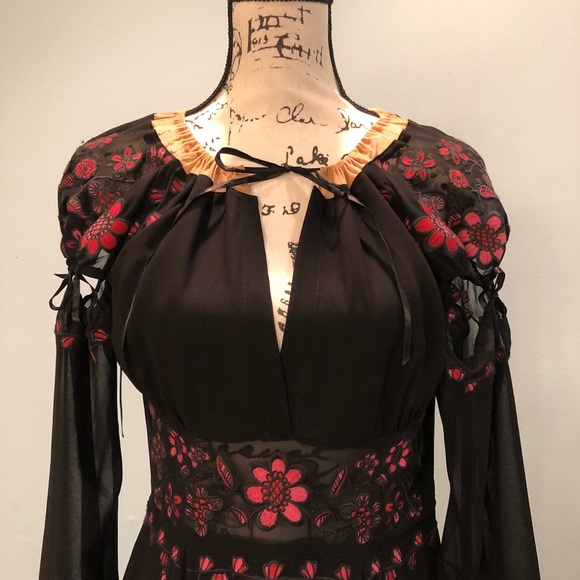 NWT For Love and Lemons Embroidered Dress Size M - Picture 3 of 8